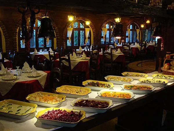 Restaurant Bujtina E Gjelit Hotel 4*
