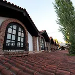 Restaurant Bujtina E Gjelit 4*