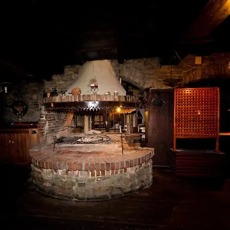 Restaurant Bujtina E Gjelit Hotel Tirana