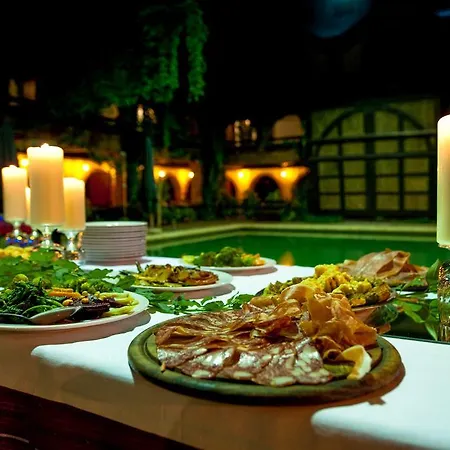 Restaurant Bujtina E Gjelit 4* 티라나