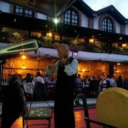 Restaurant Bujtina E Gjelit 호텔 티라나