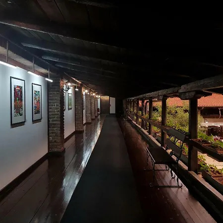 Restaurant Bujtina E Gjelit Tirana