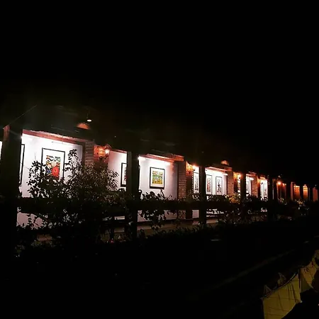 מלון Restaurant Bujtina E Gjelit