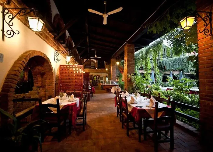 Hotel Restaurant Bujtina E Gjelit 4*